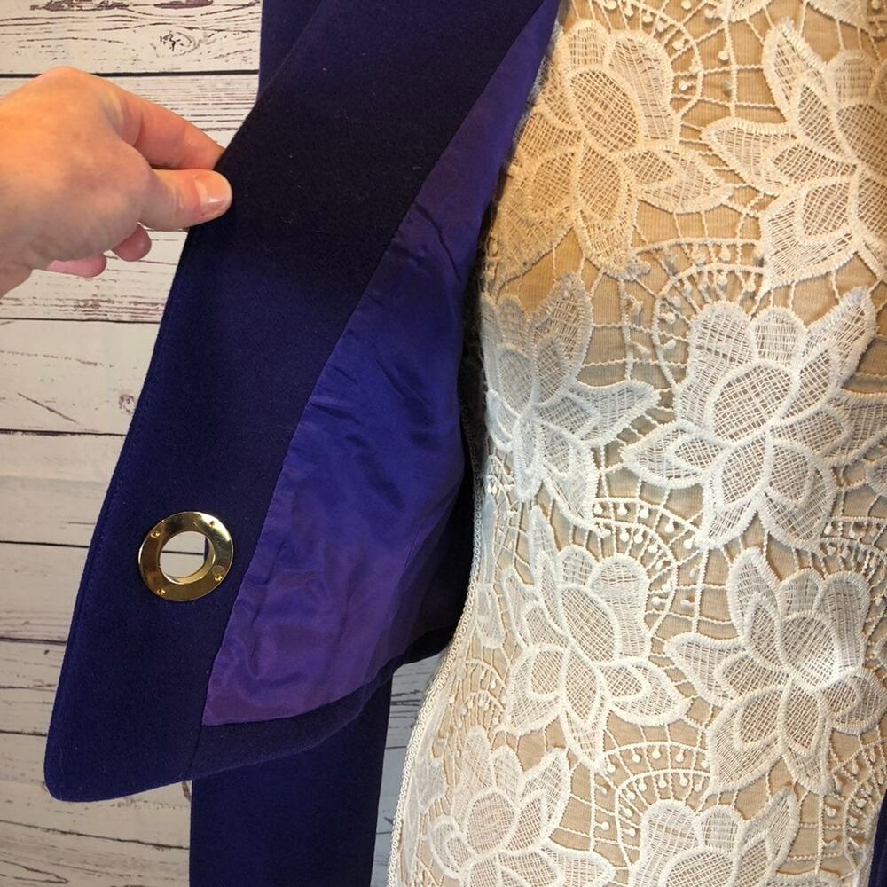 1980s Vintage Purple Wool Cashmere Cropped Blazer Gold Grommet Jacket USA Small - Picture 11 of 13